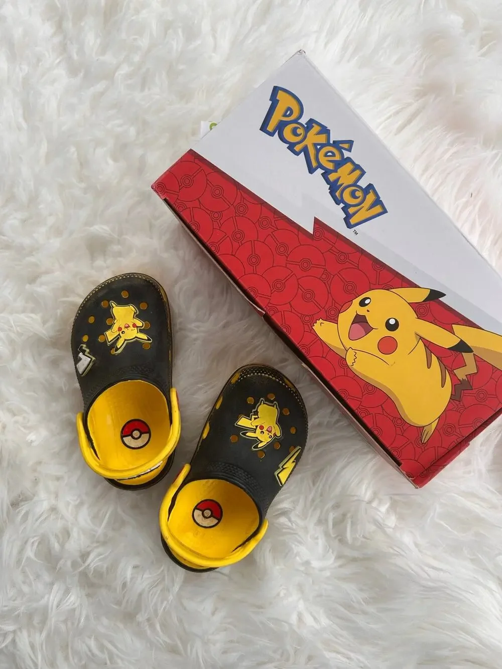 CROCS Pokémon Pikachu Kids Clogs